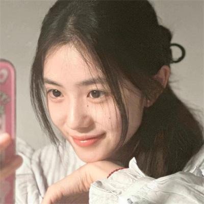 邪恶的蕾丝莉